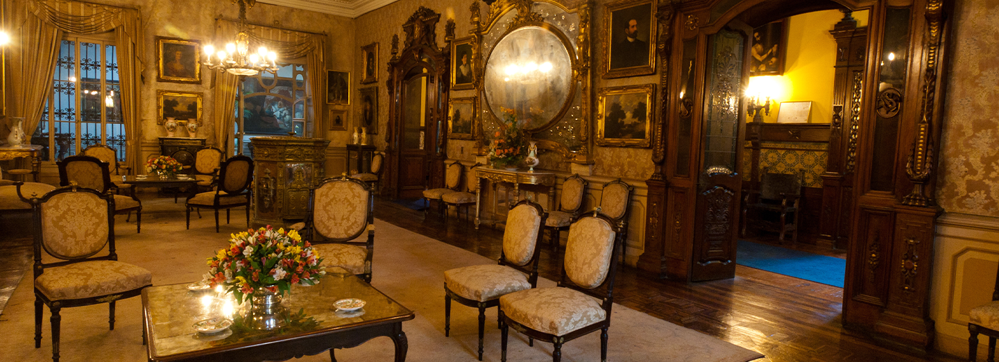Casa Aliaga